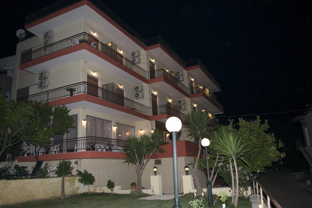 Hotel Milton Mavrovoúnion Exteriér fotografie